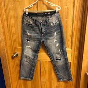 Miss Me Distressed Boyfriend Capri Size 30